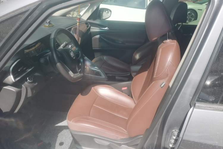 Used Buick GL6 2018 18T 6-Seater Luxury Model Left Front Seat