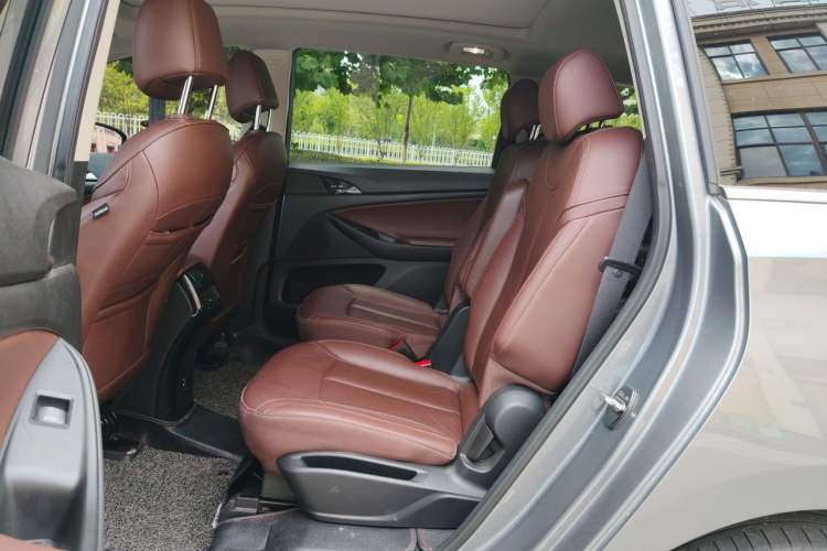Used Buick GL6 2018 18T 6-Seater Prestige Model Left Rear Seat