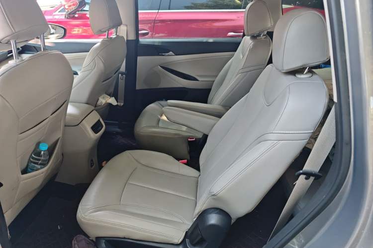 Used Buick GL6 2018 18T 6-Seater Elite Model Left Rear Seat
