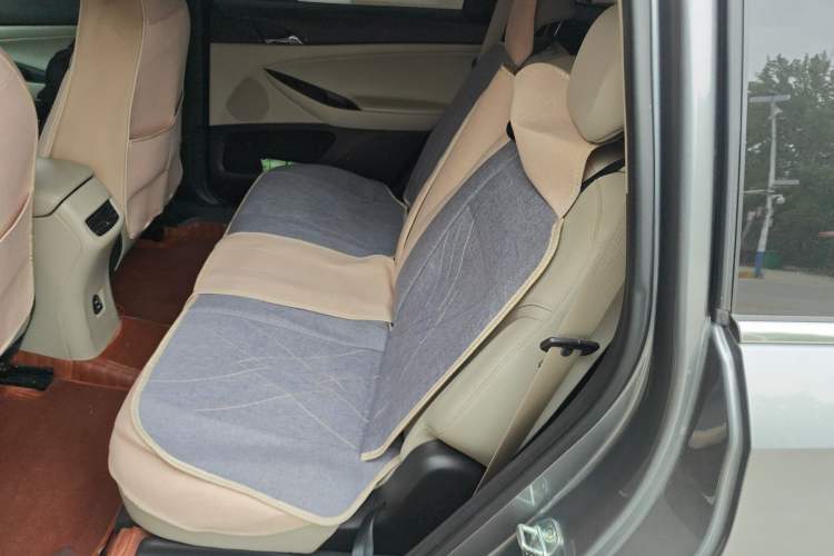 Used Buick GL6 2018 18T 5-Seater Elite Version Left Rear Seat