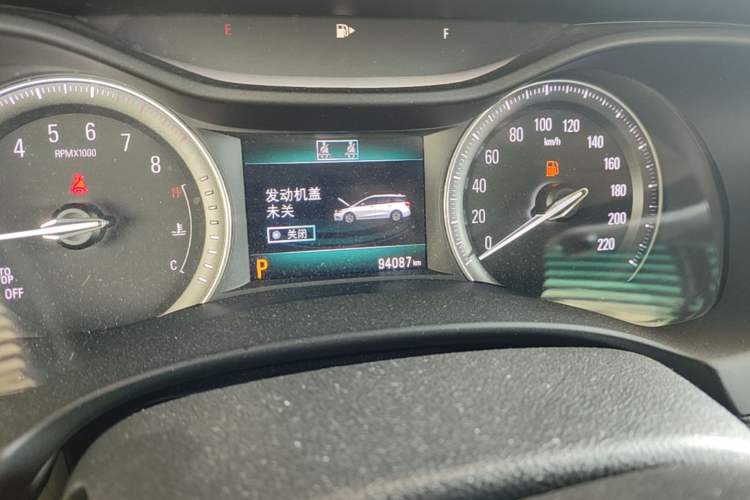 Used Buick GL6  Odometer Close Up