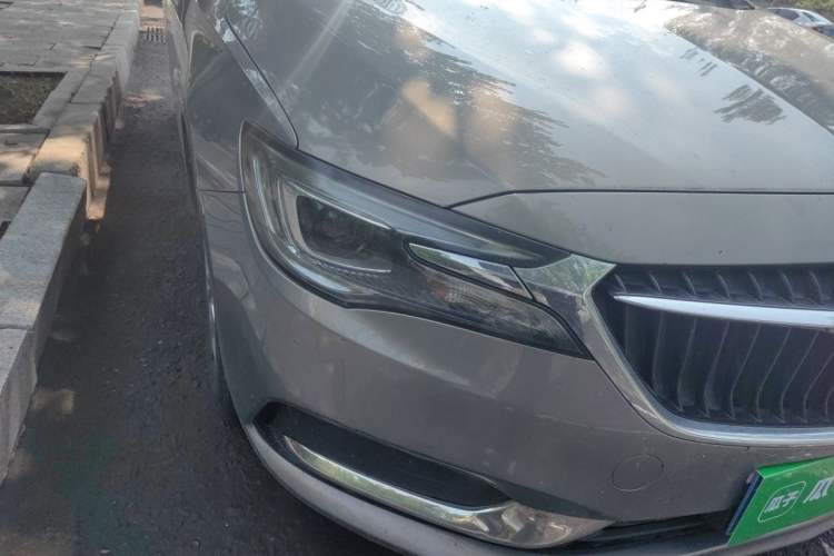Used Buick GL6 2018 18T 5-seat Luxury Model Right Front Headlight