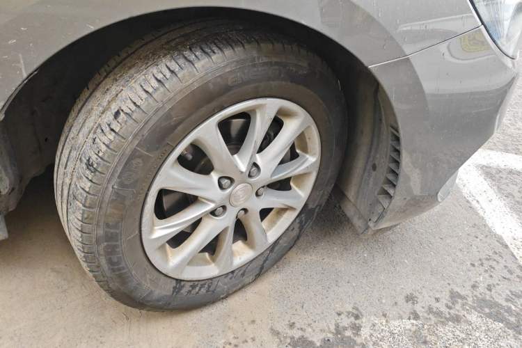 Used Buick GL6 2018 18T 6-Seater Luxury Model Right Front Wheel Hub