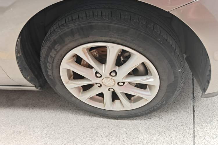Used Buick GL6 2018 18T 6-Seater Luxury Model Right Front Wheel Hub