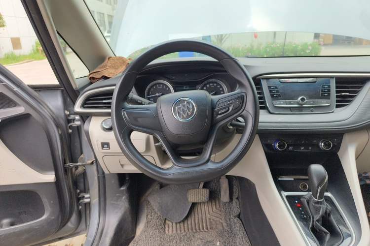 Used Buick GL6 2018 18T 6-Seater Elite Model Steering Wheel