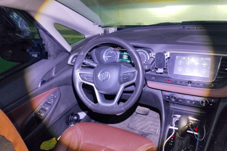 Used Buick GL6 2018 18T 6-Seater Prestige Model Steering Wheel