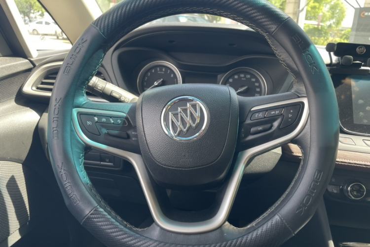 Used Buick GL6 2018 18T 6-Seater Luxury Model Steering Wheel