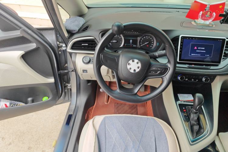 Used Buick GL6 2018 18T 5-Seater Elite Version Steering Wheel