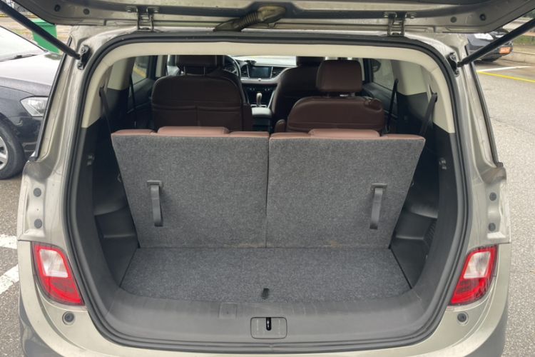 Used Buick GL6 2018 18T 6-Seater Luxury Model Trunk