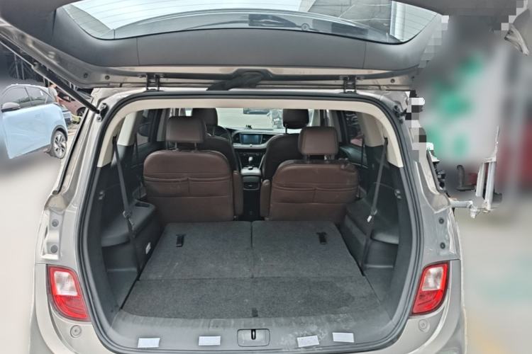 Used Buick GL6 2018 18T 6-Seater Luxury Model Trunk