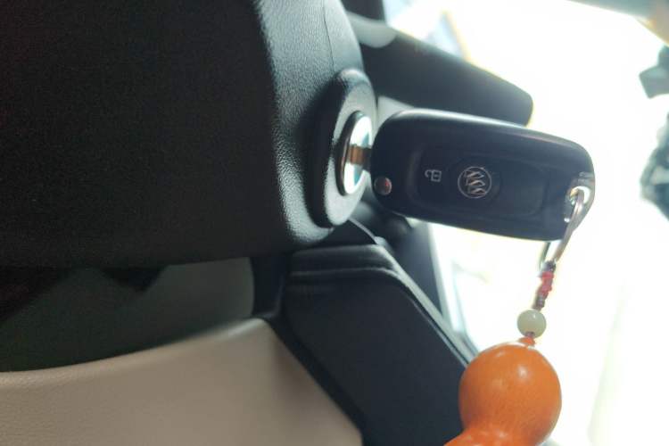 Used Buick GL6 2018 18T 5-Seater Elite Version Vehicle Key