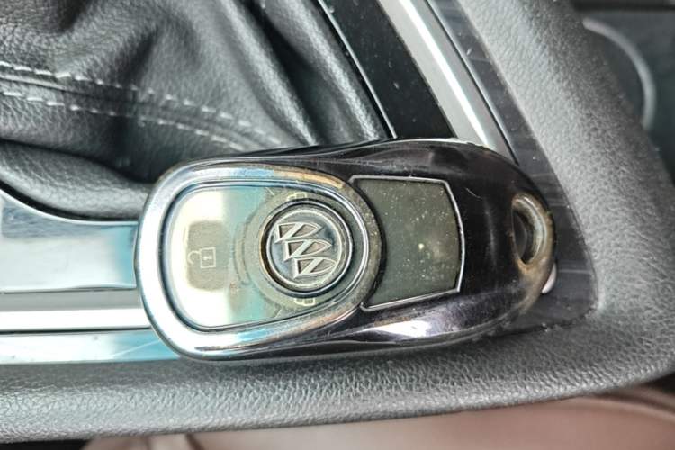Used Buick GL6 2018 18T 6-Seater Luxury Model Vehicle Key