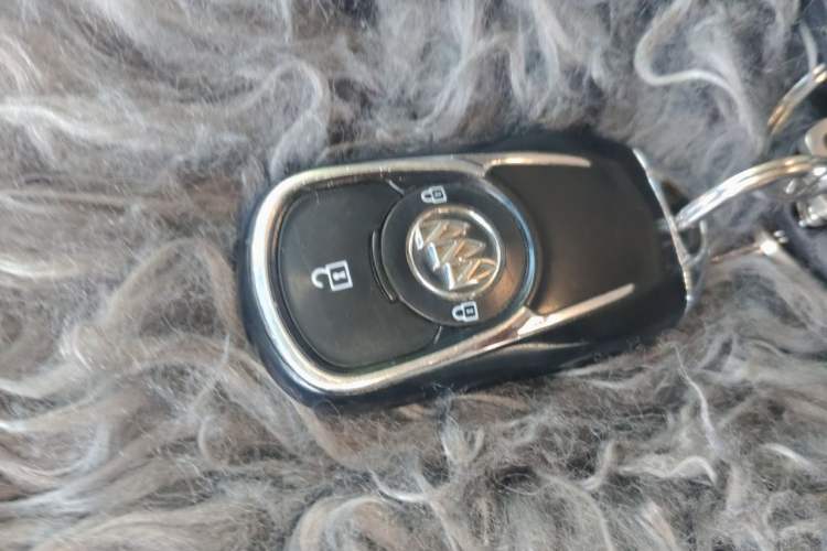Used Buick GL6 2018 18T 6-Seater Prestige Model Vehicle Key
