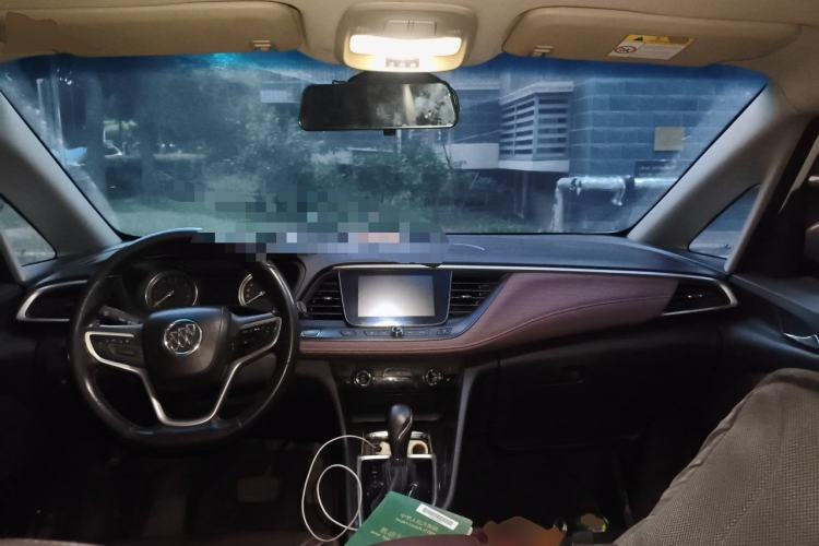Used Buick GL6 2018 18T 6-Seater Luxury Model Center Console