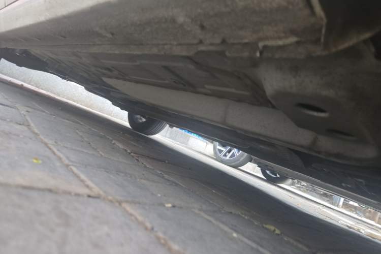 Used Buick GL6 2018 18T 6-Seater Elite Model Chassis Front Right