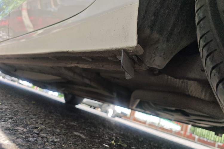 Used Buick GL6 2018 18T 6-Seater Luxury Model Chassis Rear Left