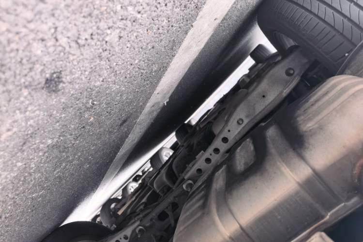 Used Buick GL6 2018 18T 6-Seater Elite Model Chassis Rear Left