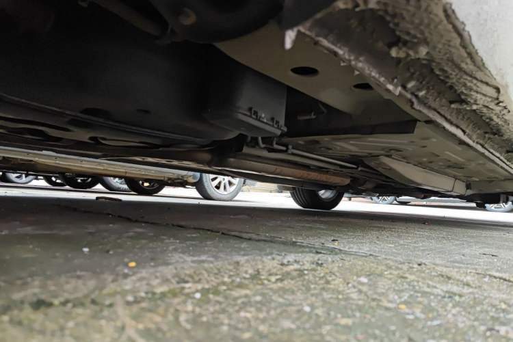 Used Buick GL6 2018 18T 6-Seater Prestige Model Chassis Rear Right