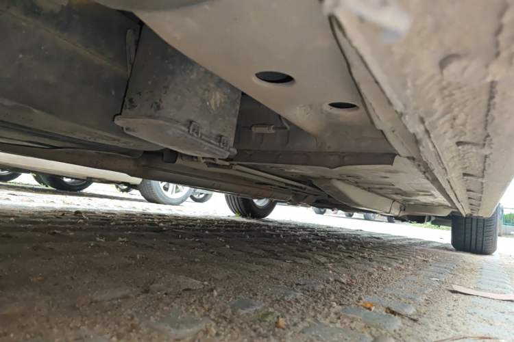 Used Buick GL6 2018 18T 6-Seater Luxury Model Chassis Rear Right