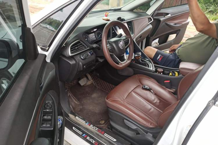 Used Buick GL6 2018 18T 6-Seater Luxury Model Driver Seat