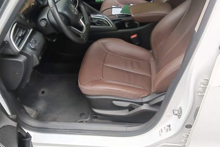 Used Buick GL6 2018 18T 6-Seater Prestige Model Driver Seat