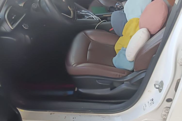 Used Buick GL6 2018 18T 6-Seater Luxury Model Driver Seat