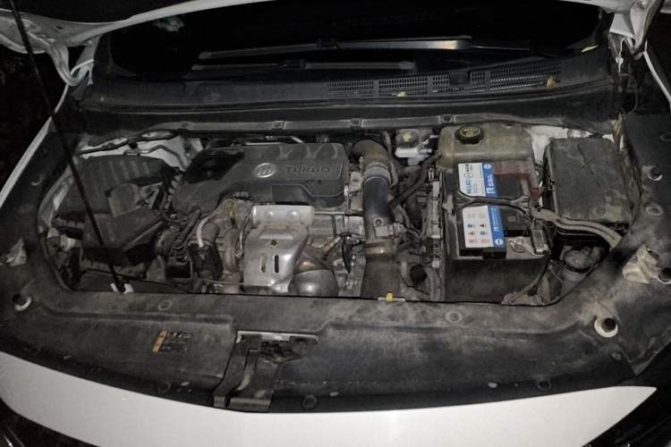 Used Buick GL6 2018 18T 6-Seater Luxury Model Engine Bay