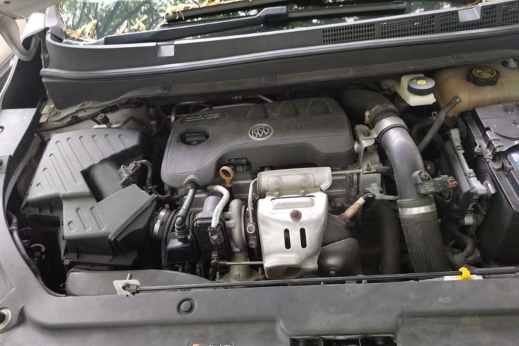 Used Buick GL6 2018 18T 6-Seater Elite Model Engine Bay