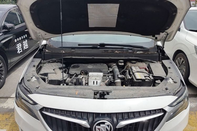 Used Buick GL6 2018 18T 6-Seater Prestige Model Engine Bay