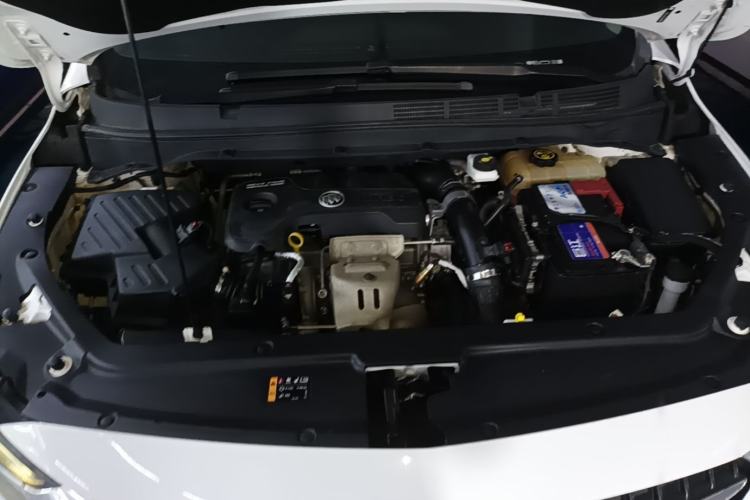 Used Buick GL6 2018 18T 5-Seater Elite Version Engine Bay