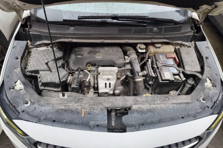 Used Buick GL6 2018 18T 6-Seater Luxury Model Engine Bay