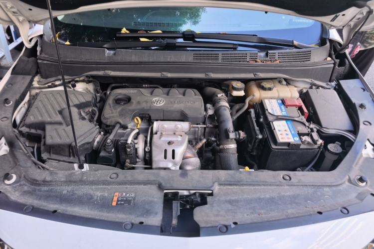 Used Buick GL6 2018 18T 6-Seater Luxury Model Engine Bay