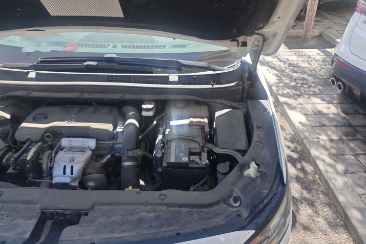 Used Buick GL6 2018 18T 6-Seater Luxury Model Engine Bay Left