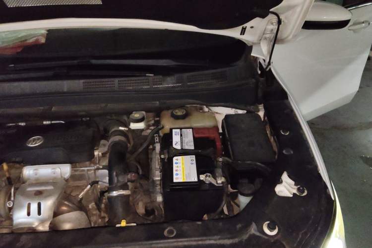 Used Buick GL6 2018 18T 6-Seater Elite Model Engine Bay Left
