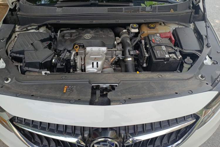 Used Buick GL6 2018 18T 6-Seater Prestige Model Engine Bay