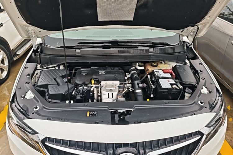 Used Buick GL6 2018 18T 6-Seater Elite Model Engine Bay