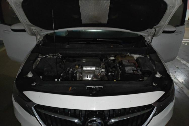 Used Buick GL6 2018 18T 6-Seater Elite Model Engine Bay