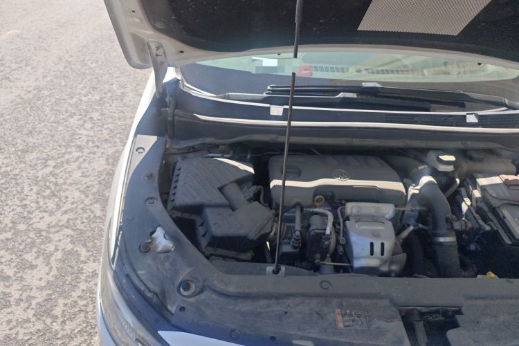 Used Buick GL6 2018 18T 6-Seater Luxury Model Engine Bay Right