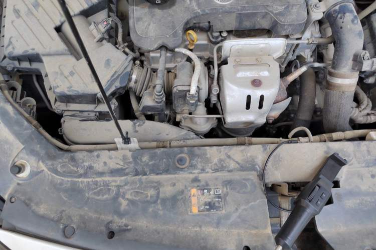 Used Buick GL6 2018 18T 6-Seater Prestige Model Engine Bay Right