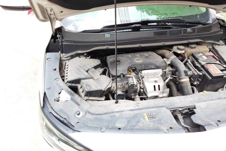 Used Buick GL6 2018 18T 6-Seater Prestige Model Engine Bay Right