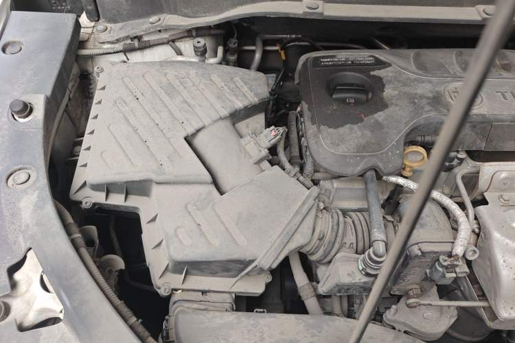 Used Buick GL6 2018 18T 6-Seater Luxury Model Engine Bay Right