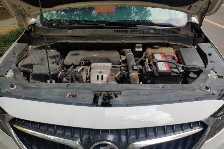 Used Buick GL6 2018 18T 6-Seater Luxury Model Engine Bay