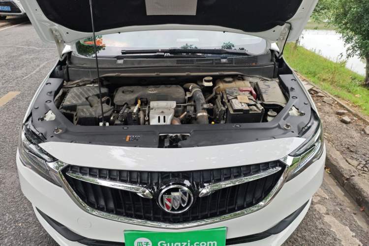 Used Buick GL6 2018 18T 6-Seater Luxury Model Engine Bay