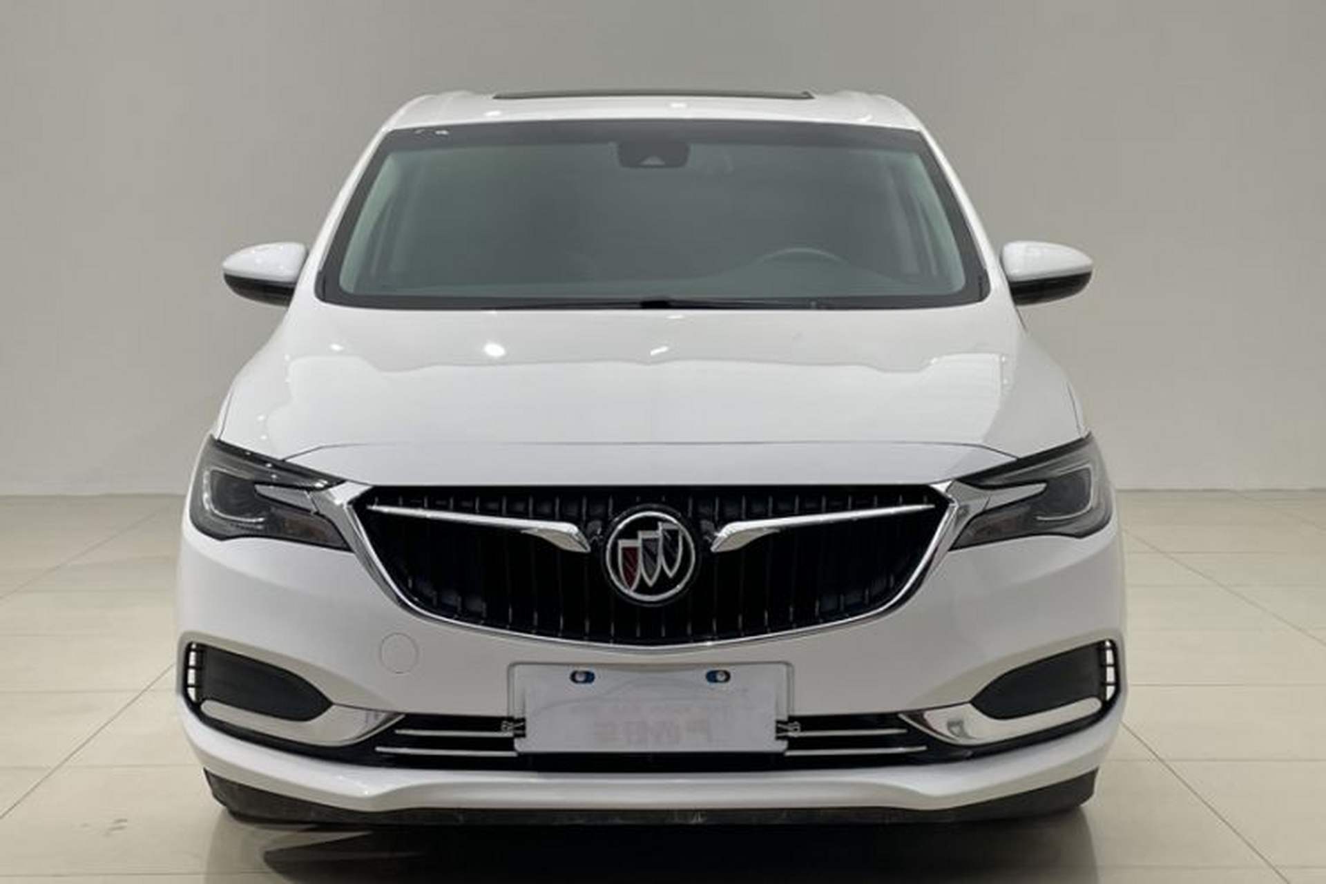 Used Buick GL6 2018 18T 6-Seater Luxury Model Exterior 2