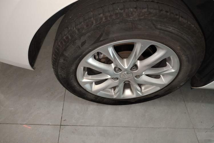 Used Buick GL6 2018 18T 6-Seater Elite Model Exterior 3