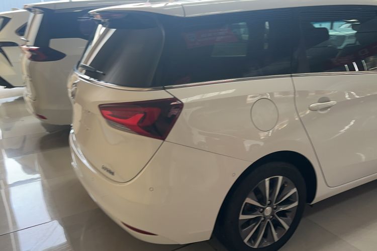Used Buick GL6 2018 18T 6-Seater Prestige Model Exterior 4