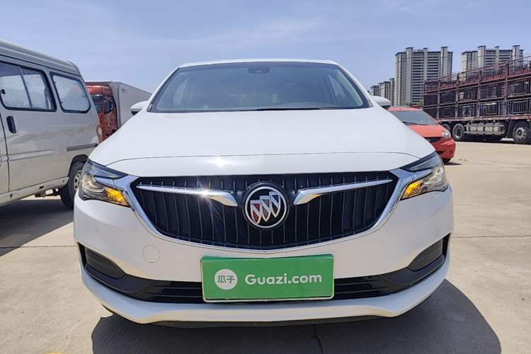 Used Buick GL6 2018 18T 6-Seater Luxury Model Front