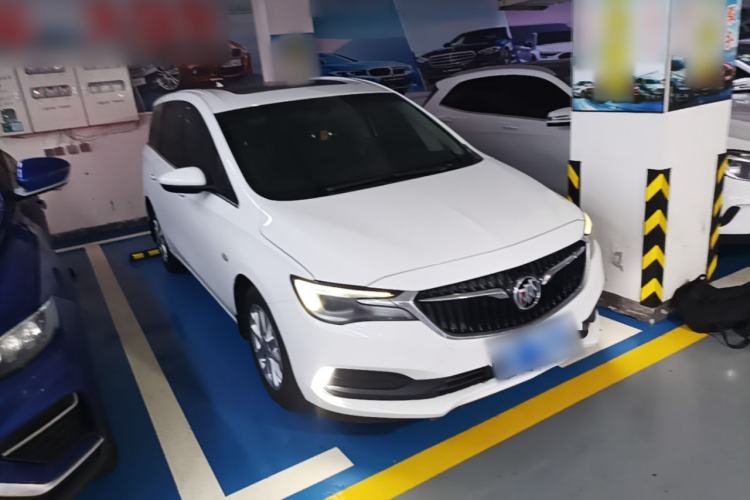 Used Buick GL6 2018 18T 5-Seater Elite Version Front Right 45 Deg