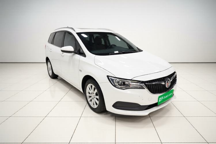 Used Buick GL6 2018 18T 6-Seater Luxury Model Front Right 45 Deg