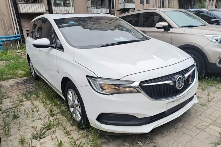 Used Buick GL6 2018 18T 6-Seater Luxury Model Front Right 45 Deg